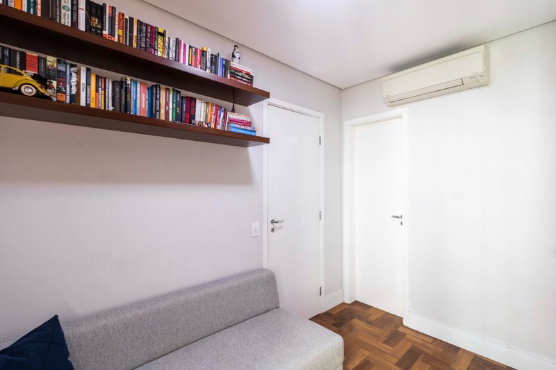 Apartamento 134m² na Cidade Monções 3 suítes 2 vagas Rua Arizona São Paulo - 
