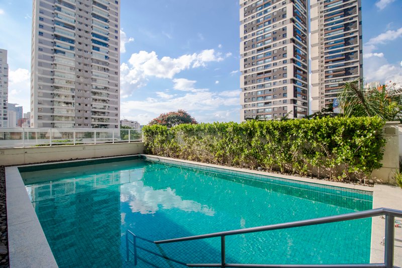 Apartamento 134m² na Cidade Monções 3 suítes 2 vagas Rua Arizona São Paulo - 