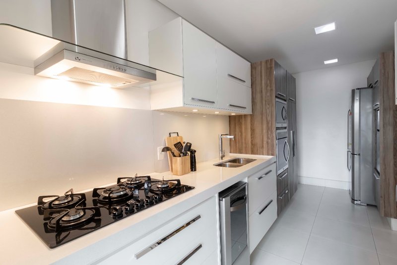 Apartamento 134m² na Cidade Monções 3 suítes 2 vagas Rua Arizona São Paulo - 