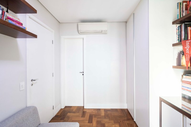 Apartamento 134m² na Cidade Monções 3 suítes 2 vagas Rua Arizona São Paulo - 