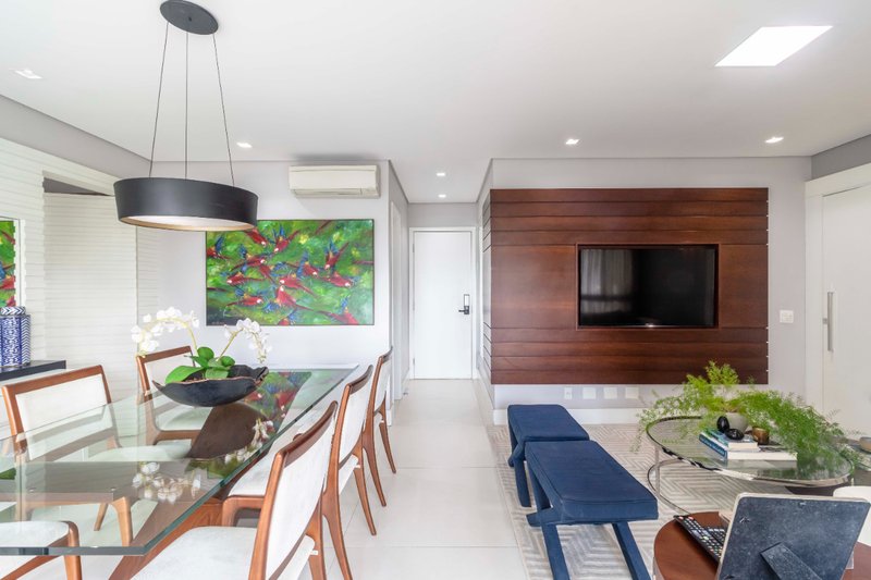 Apartamento 134m² na Cidade Monções 3 suítes 2 vagas Rua Arizona São Paulo - 