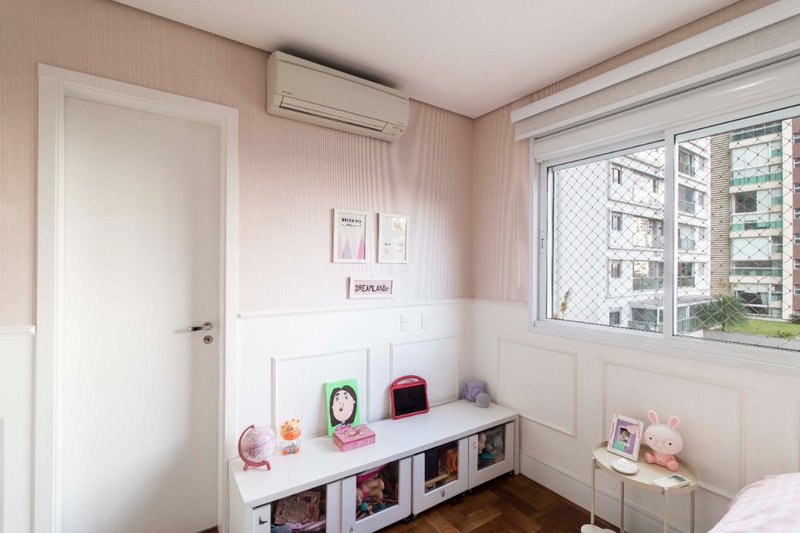 Apartamento 134m² na Cidade Monções 3 suítes 2 vagas Rua Arizona São Paulo - 