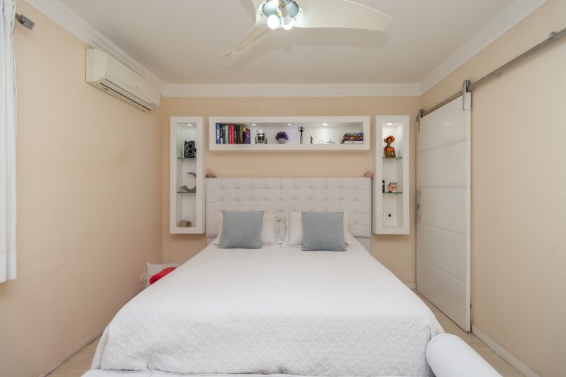 Sobrado no Imirim 174m² 3 dorm 1 suíte 2 vagas Rua Evaristo Roque São Paulo - 