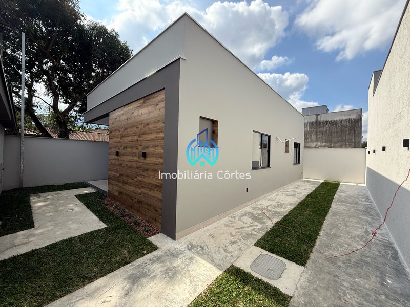 Casa Moderna com Fachada Imponente — Pronta para Encantar! Rua Comandante Barcelar Guapimirim - 