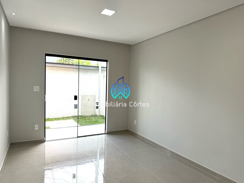 Casa Moderna com Fachada Imponente — Pronta para Encantar! Rua Comandante Barcelar Guapimirim - 