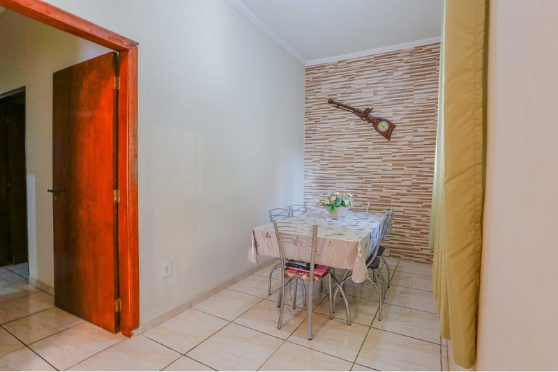 Casa à venda com 3 quartos, sendo 1 suíte com closet no Julio de Mesquita em Sorocaba Rua João Alberto Pivetta Sorocaba - 