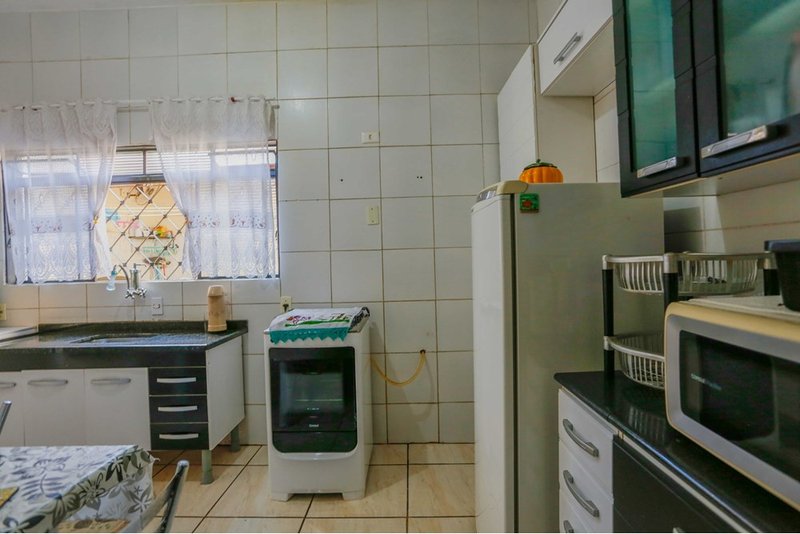 Casa à venda com 3 quartos, sendo 1 suíte com closet no Julio de Mesquita em Sorocaba Rua João Alberto Pivetta Sorocaba - 