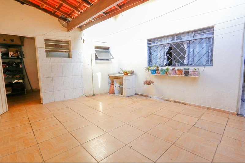 Casa à venda com 3 quartos, sendo 1 suíte com closet no Julio de Mesquita em Sorocaba Rua João Alberto Pivetta Sorocaba - 