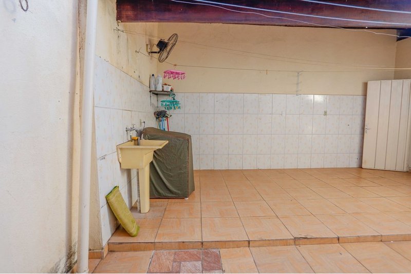 Casa à venda com 3 quartos, sendo 1 suíte com closet no Julio de Mesquita em Sorocaba Rua João Alberto Pivetta Sorocaba - 