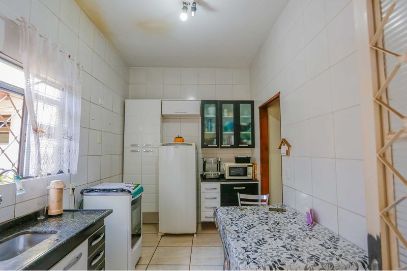 Casa à venda com 3 quartos, sendo 1 suíte com closet no Julio de Mesquita em Sorocaba Rua João Alberto Pivetta Sorocaba - 