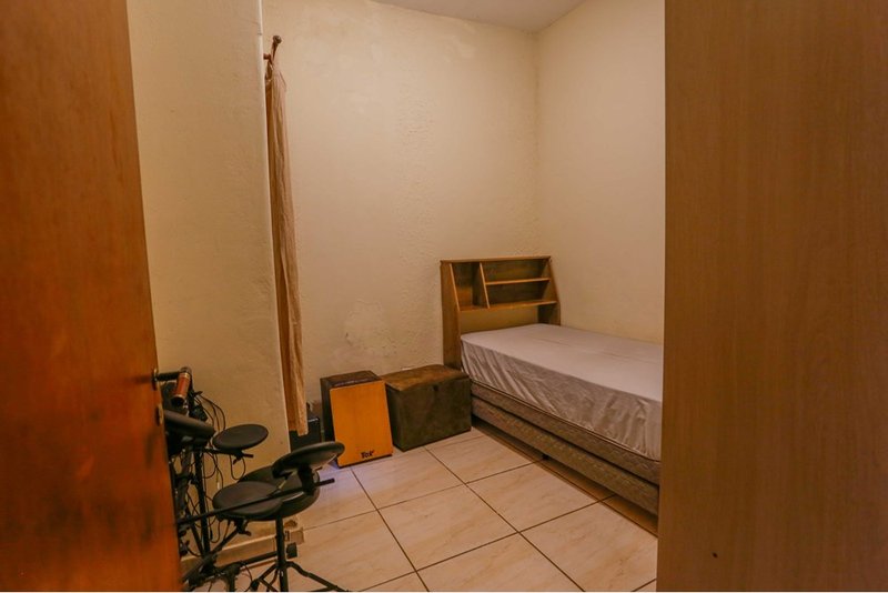 Casa à venda com 3 quartos, sendo 1 suíte com closet no Julio de Mesquita em Sorocaba Rua João Alberto Pivetta Sorocaba - 