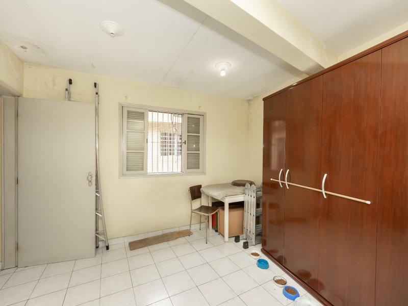 Casa 104m² útil no Chora Menino 8 dorms 2 suítes 1 vaga Rua Doutor Eugênio Fortes Coelho São Paulo - 