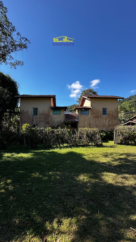 Oportunidade duas casas á venda com um terreno de 890m² na estrada do maquininha Rua do Maquininha São Sebastião - 