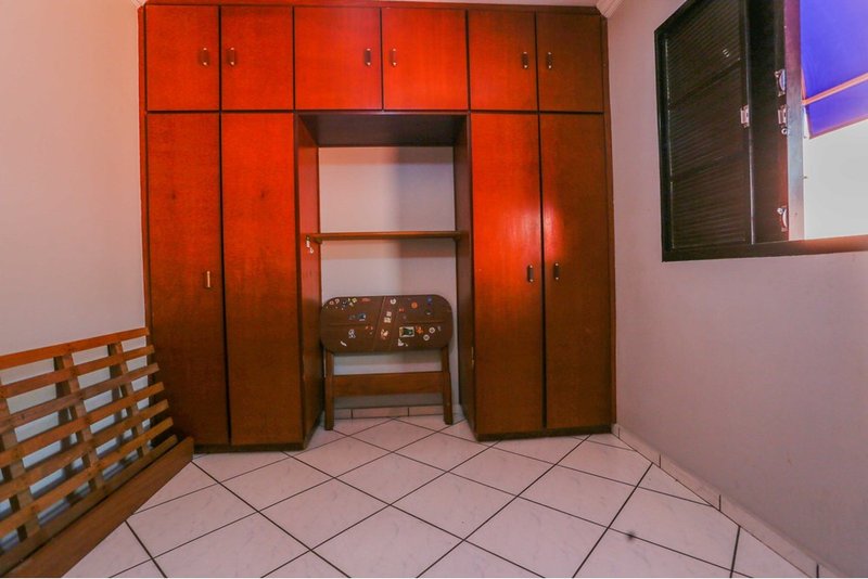 Casa à VENDA Central Parque - 4 dormitórios - 2 suítes - Sorocaba/SP Rua José Galvão Primo Sorocaba - 