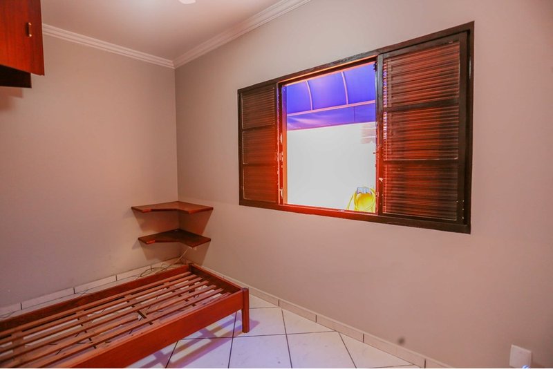 Casa à VENDA Central Parque - 4 dormitórios - 2 suítes - Sorocaba/SP Rua José Galvão Primo Sorocaba - 