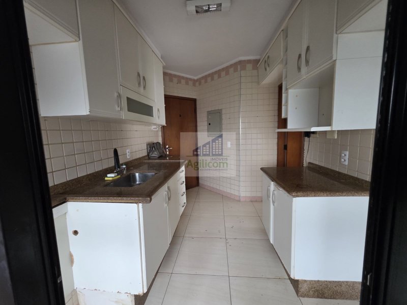 APARTAMENTO À VENDA EM CHÁCARA SANTO ANTÔNIO COM 2 DORMITÓRIOS E 2 VAGAS DE GARAGEEM FIXAS Rua Doutor José Áureo Bustamante São Paulo - 