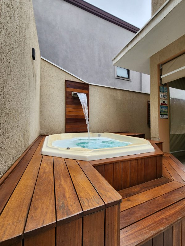 Casa em condomínio de luxo para locação Rua Sabiá Santana de Parnaíba - 