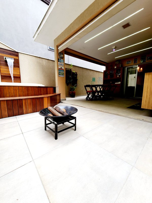 Casa em condomínio de luxo para locação Rua Sabiá Santana de Parnaíba - 