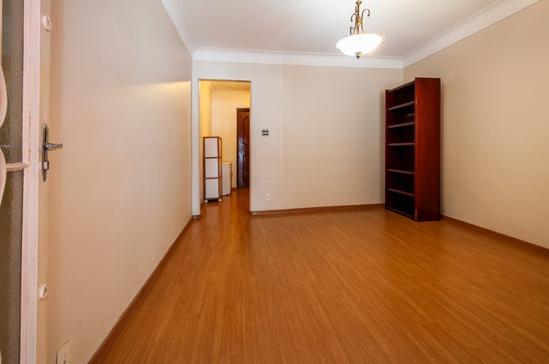 Sobrado 195m² em Perdizes 2 dorm 1 suíte 1 vaga Rua Caraíbas São Paulo - 