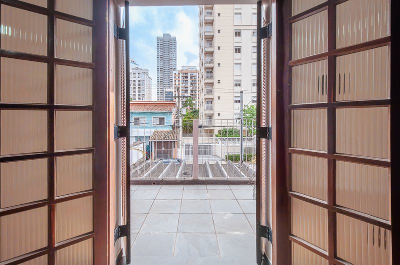 Sobrado 195m² em Perdizes 2 dorm 1 suíte 1 vaga Rua Caraíbas São Paulo - 