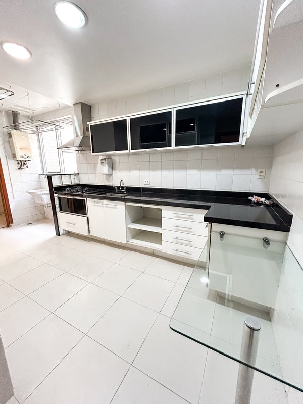 Apartamento reformado no Jardim Oceânico - Rio de Janeiro - 