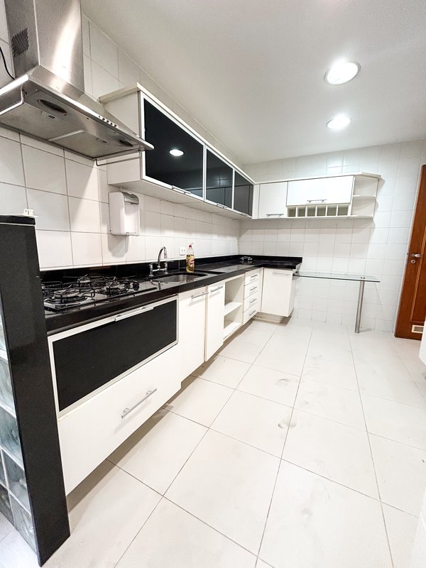 Apartamento reformado no Jardim Oceânico - Rio de Janeiro - 