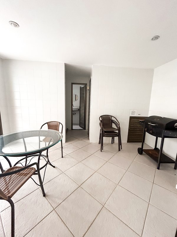 Apartamento reformado no Jardim Oceânico - Rio de Janeiro - 