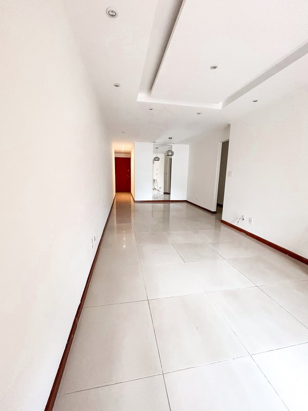 Apartamento reformado no Jardim Oceânico - Rio de Janeiro - 
