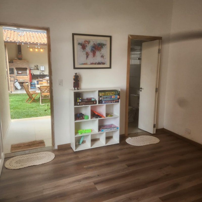 Sobrado 180m² no Tremembé 4 dorm 1 suíte 3 vagas Rua Sino Contra-Meão São Paulo - 
