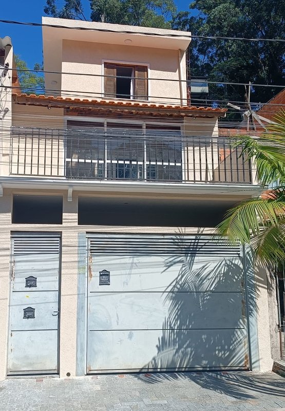 Sobrado 180m² no Tremembé 4 dorm 1 suíte 3 vagas Rua Sino Contra-Meão São Paulo - 