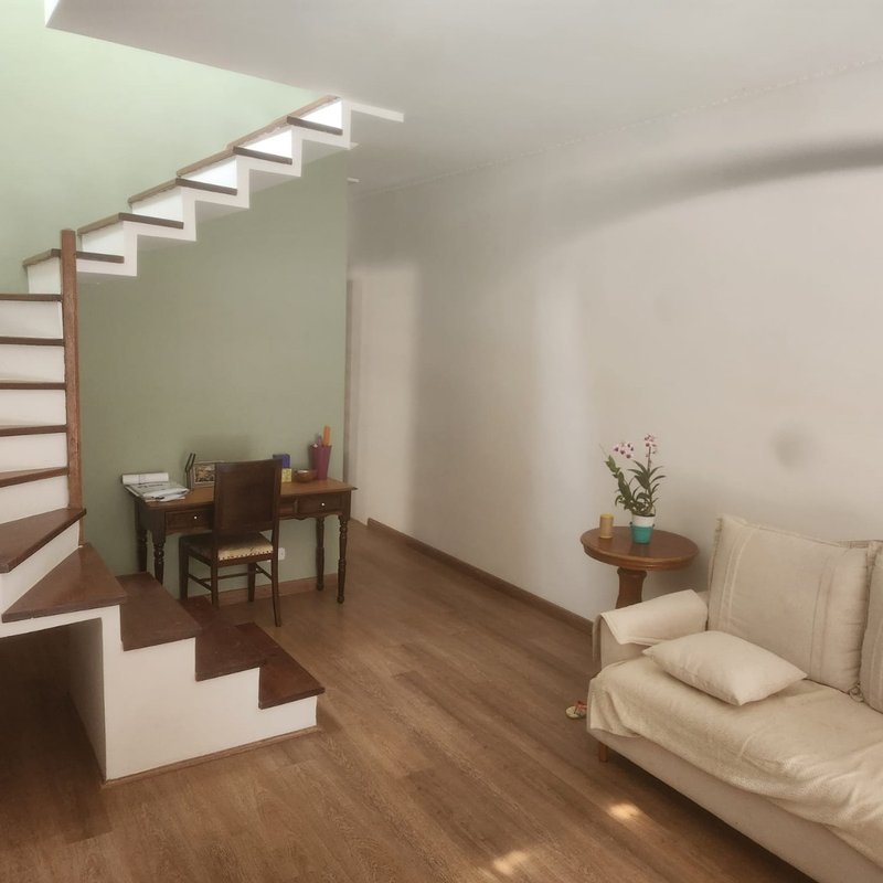 Sobrado 180m² no Tremembé 4 dorm 1 suíte 3 vagas Rua Sino Contra-Meão São Paulo - 