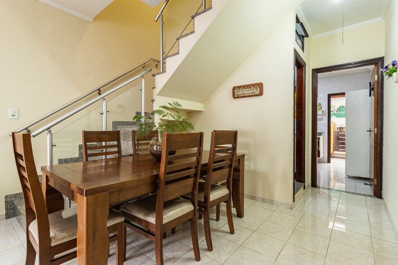 Sobrado 104m² na Vila Isolina Mazzei 2 suítes 3 vagas Rua Sapienza São Paulo - 