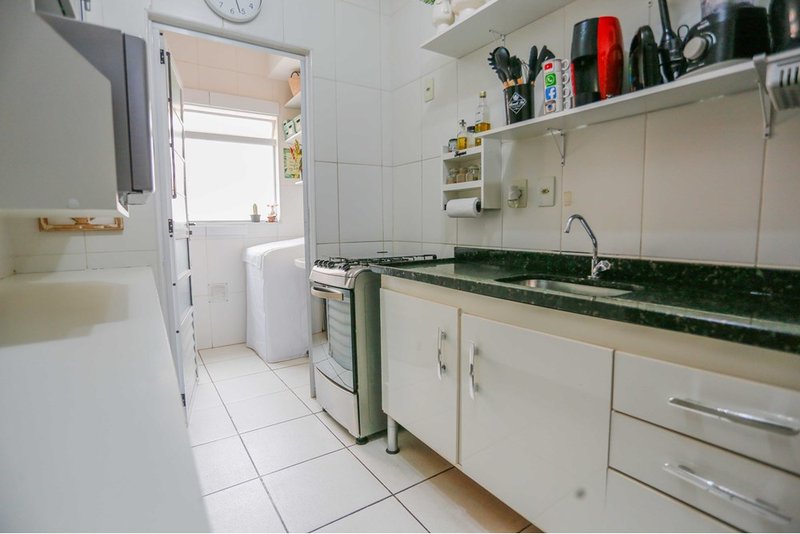 Apartamento à venda, 54m -2 Dorm. R$ 240.000 - Residencial Espanha - Sorocaba SP Rua Lituânia Sorocaba - 