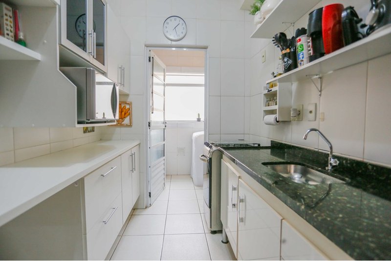 Apartamento à venda, 54m -2 Dorm. R$ 240.000 - Residencial Espanha - Sorocaba SP Rua Lituânia Sorocaba - 