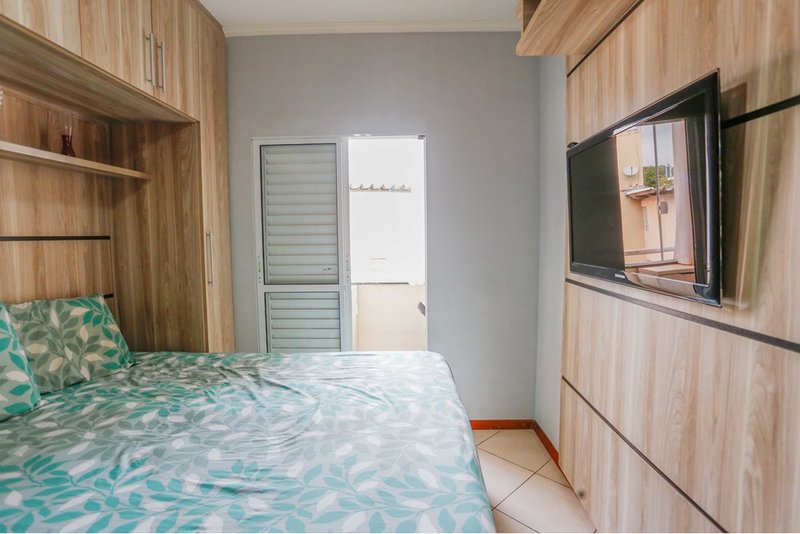 Apartamento à venda, 54m -2 Dorm. R$ 240.000 - Residencial Espanha - Sorocaba SP Rua Lituânia Sorocaba - 