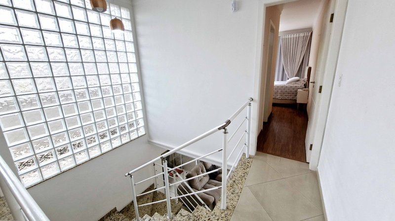 Sobrado 208m² na Parada Inglesa 3 suítes 4 vagas Rua Plínio Pasqui São Paulo - 