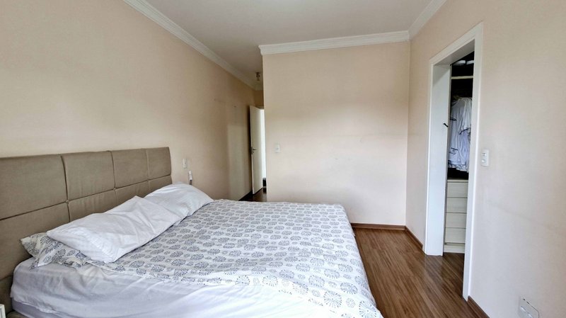Sobrado 208m² na Parada Inglesa 3 suítes 4 vagas Rua Plínio Pasqui São Paulo - 