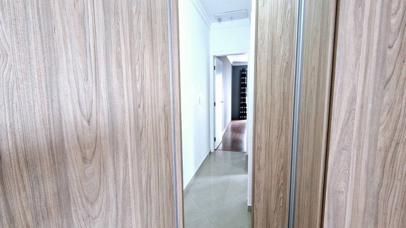 Sobrado 208m² na Parada Inglesa 3 suítes 4 vagas Rua Plínio Pasqui São Paulo - 