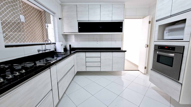 Sobrado 208m² na Parada Inglesa 3 suítes 4 vagas Rua Plínio Pasqui São Paulo - 