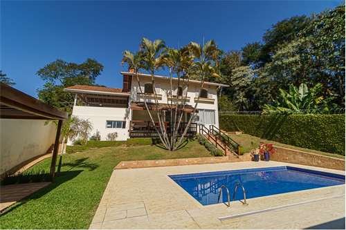 Casa 350m² no Parque Petrópolis 4 dorm 2 suítes 10 vagas Alameda Suécia Mairiporã - 