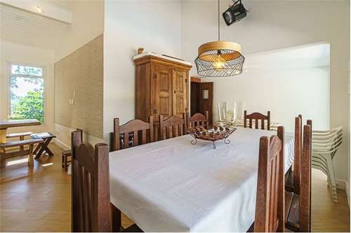 Casa 350m² no Parque Petrópolis 4 dorm 2 suítes 10 vagas Alameda Suécia Mairiporã - 