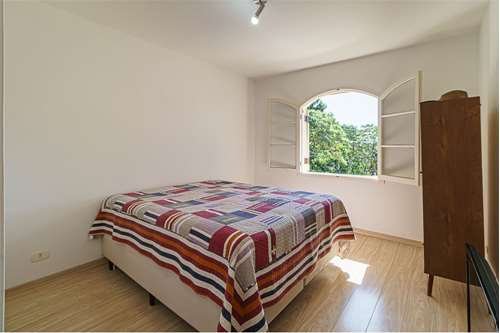 Casa 350m² no Parque Petrópolis 4 dorm 2 suítes 10 vagas Alameda Suécia Mairiporã - 