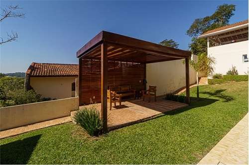 Casa 350m² no Parque Petrópolis 4 dorm 2 suítes 10 vagas Alameda Suécia Mairiporã - 