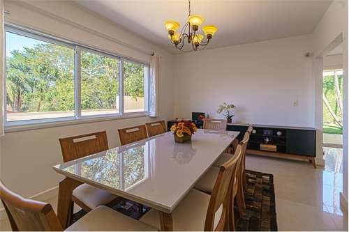 Casa 350m² no Parque Petrópolis 4 dorm 2 suítes 10 vagas Alameda Suécia Mairiporã - 