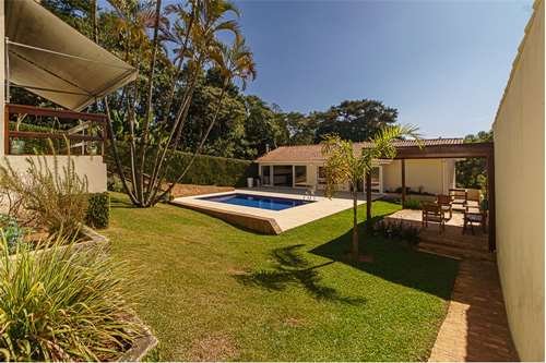 Casa 350m² no Parque Petrópolis 4 dorm 2 suítes 10 vagas Alameda Suécia Mairiporã - 