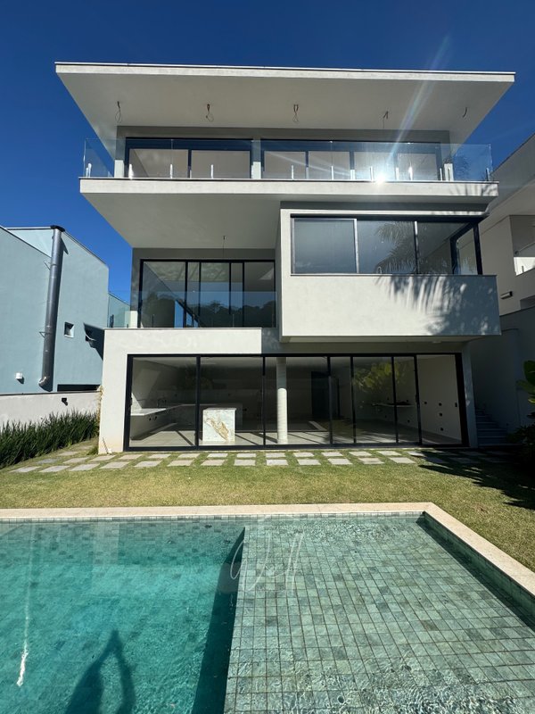 Casa no Swiss Park 590m2 - 04 suítes master - 06 vagas - São Bernardo do Campo - 