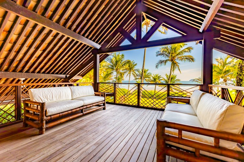 Casa espetacular frente ao mar na Praia da Baleia - À VENDA - São Sebastião - 
