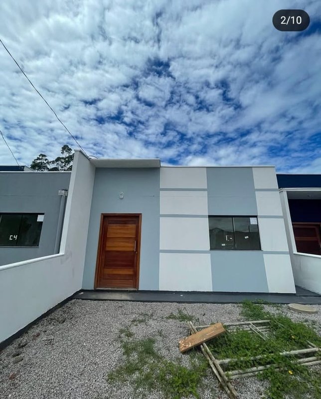 CASA GEMINADA 2 DORMITÓRIOS LIMEIRA BAIXA - Brusque - 