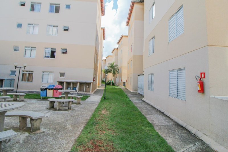 Apartamento à venda, 47m - R$ 136.000 - 2 Dorm. - Jardim Tatiana - Votorantim SP Rua Maria Eugênia Oliveira Votorantim - 