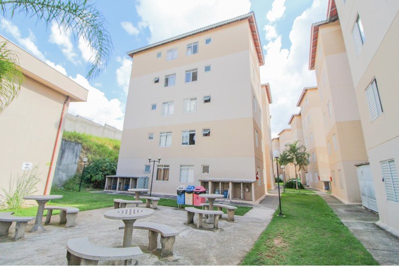 Apartamento à venda, 47m - R$ 136.000 - 2 Dorm. - Jardim Tatiana - Votorantim SP Rua Maria Eugênia Oliveira Votorantim - 